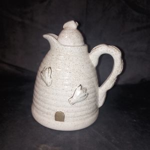 Vintage Ceramic Bee Hive Honey Pot or Creamer EUC